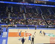 包含四川男篮豪取湖南队胜利，排名迅速攀升的词条