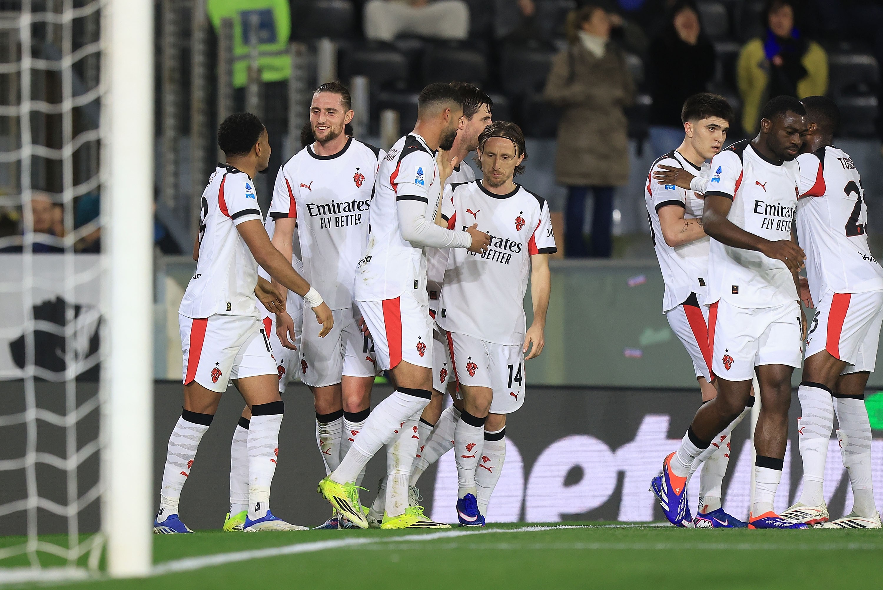 包含意甲球队老将复出，或将提供更多经验支持的词条